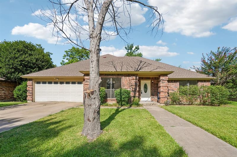 5629 Puerto Vallarta Drive, North Richland Hills TX 76180