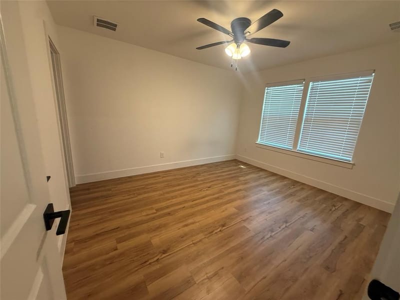 905 E 10th Street, Bonham TX 75418 - Photo 14