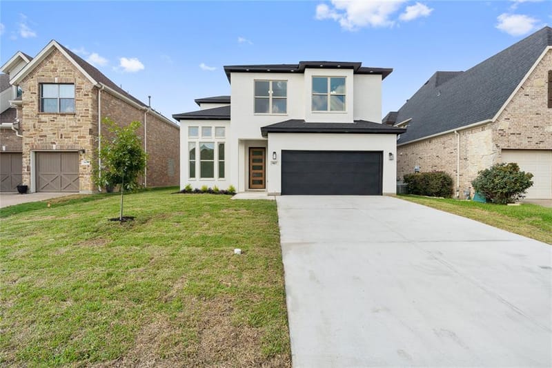 907 Saint George Place, DeSoto TX 75115