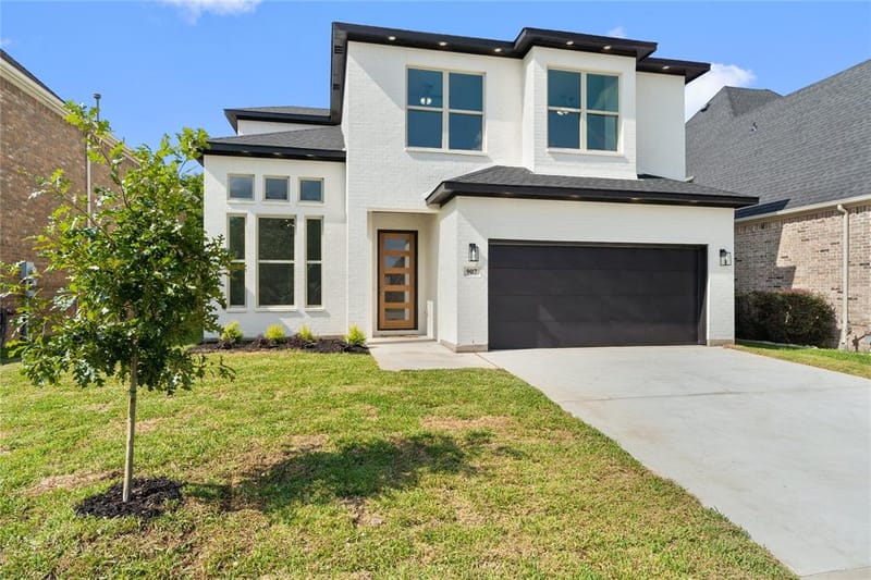 907 Saint George Place, DeSoto TX 75115 - Photo 4