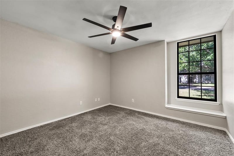 209 Bonham Drive, Hewitt TX 76643 - Photo 7