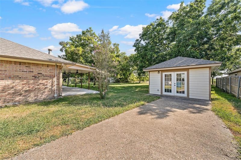 209 Bonham Drive, Hewitt TX 76643 - Photo 18