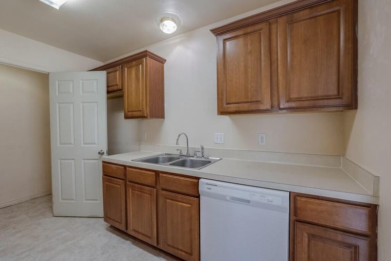113 Oak Wood Lane, Kennedale TX 76060 - Photo 8