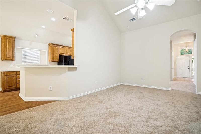 110 Blue Bonnet Circle, Justin TX 76247 - Photo 7