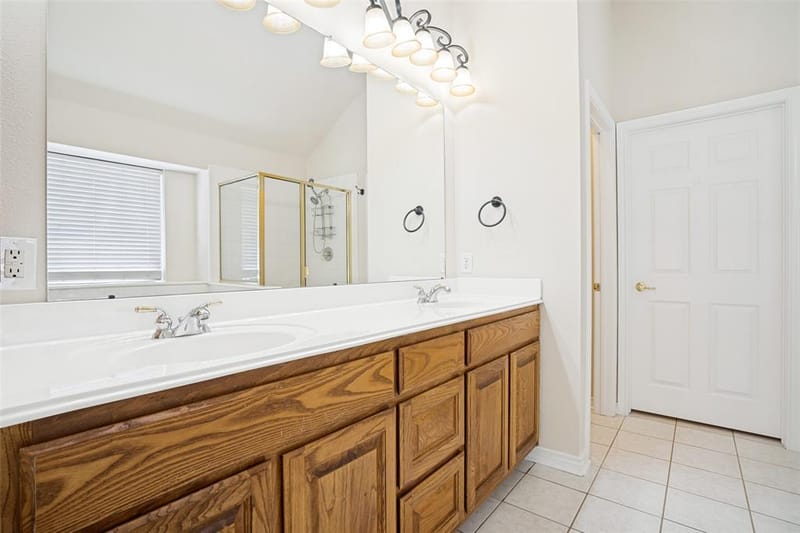 110 Blue Bonnet Circle, Justin TX 76247 - Photo 15