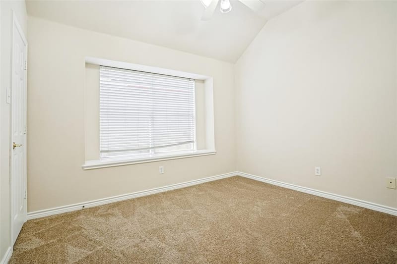110 Blue Bonnet Circle, Justin TX 76247 - Photo 19