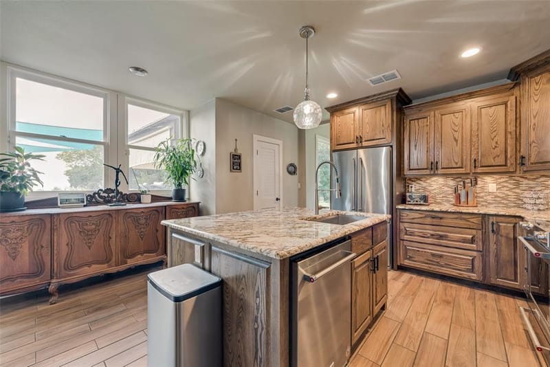 1819 W Belt Line Road, Cedar Hill TX 75104 - Photo 16