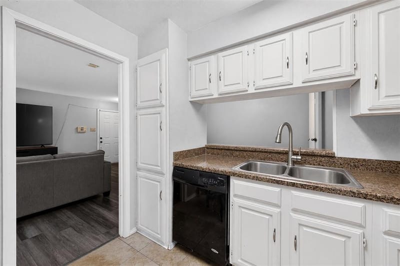 2632 Piedras, Irving TX 75038 - Photo 6