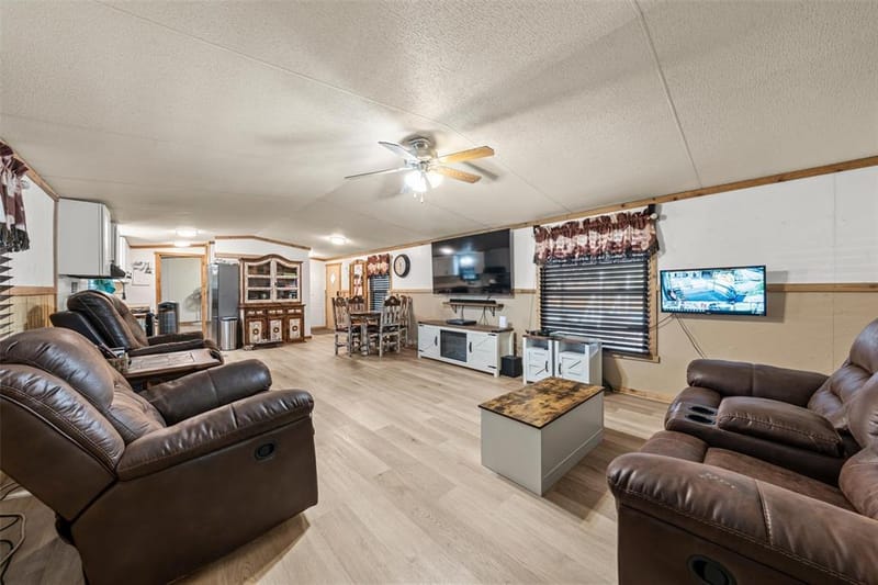 139 N 4th Street, Axtell TX 76624 - Photo 6