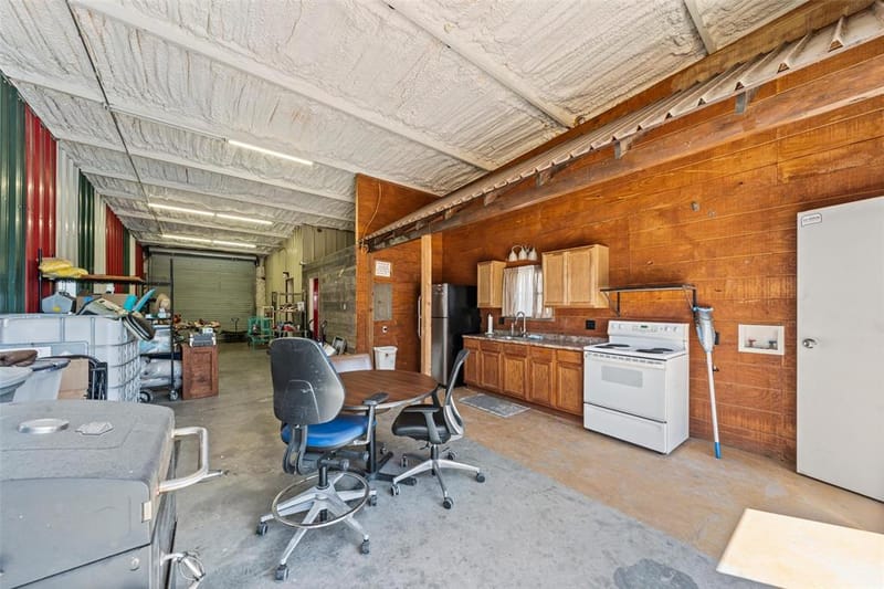 139 N 4th Street, Axtell TX 76624 - Photo 26