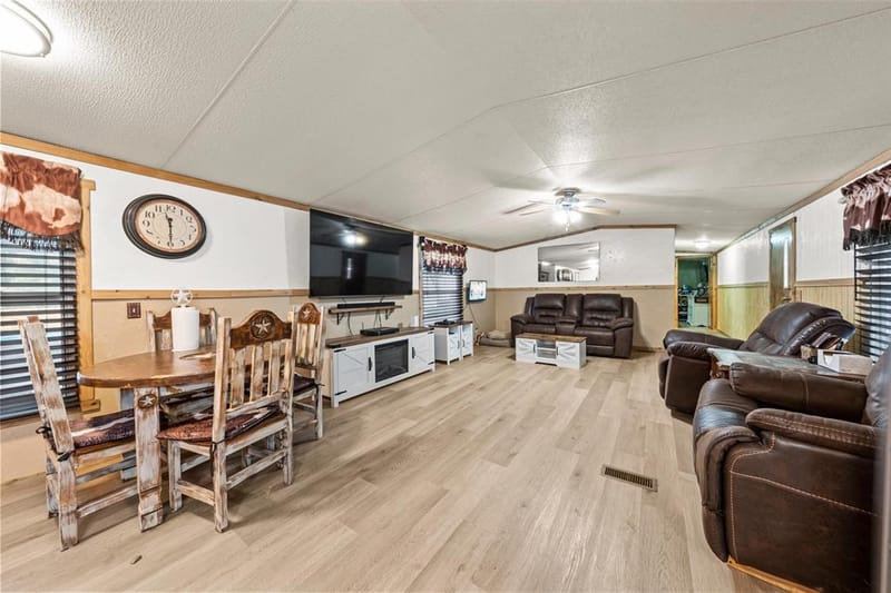139 N 4th Street, Axtell TX 76624 - Photo 7
