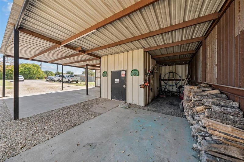 139 N 4th Street, Axtell TX 76624 - Photo 20
