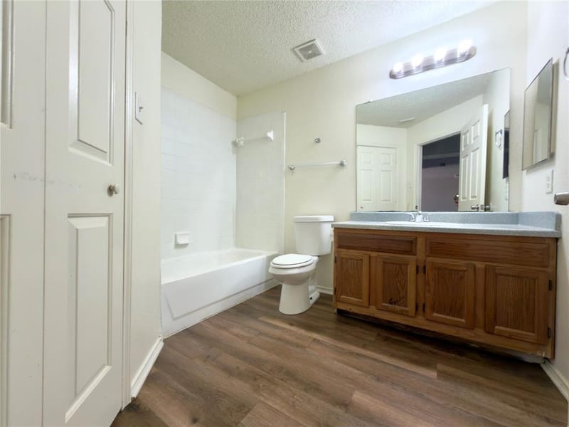 10311 Budtime Lane, Dallas TX 75217 - Photo 9