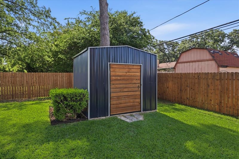 217 E Louella Drive, Hurst TX 76054 - Photo 27