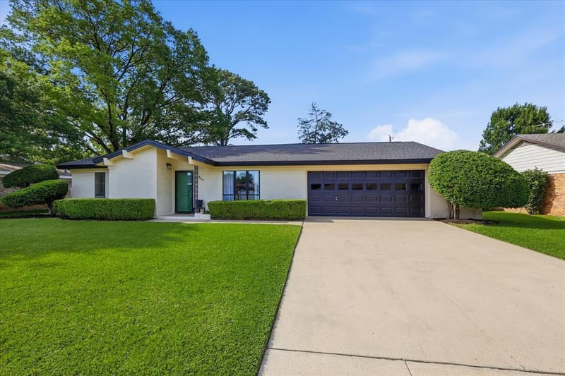 217 E Louella Drive, Hurst TX 76054 - Photo 35