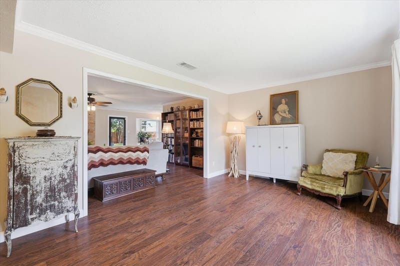 217 E Louella Drive, Hurst TX 76054 - Photo 8