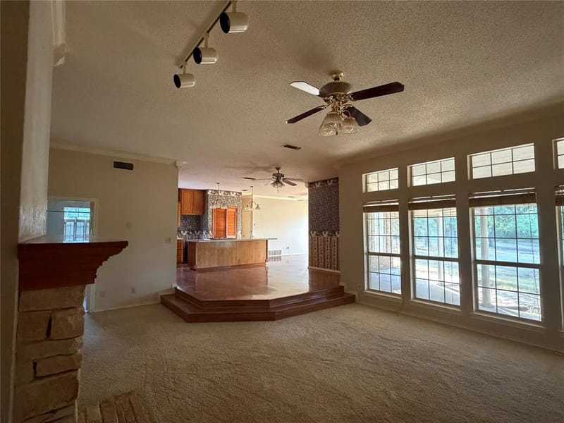 8600 County Road  530, Mansfield TX 76063 - Photo 6