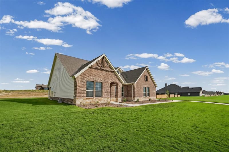 157 Big Sky Road, Decatur TX 76234 - Photo 4