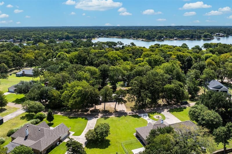 110 Meadowood Road, Enchanted Oaks TX 75156 - Photo 25