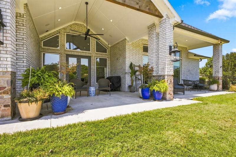 215 Tonkawa Trail, Corsicana TX 75109 - Photo 34