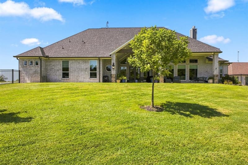 215 Tonkawa Trail, Corsicana TX 75109 - Photo 38
