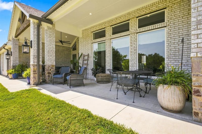 215 Tonkawa Trail, Corsicana TX 75109 - Photo 33