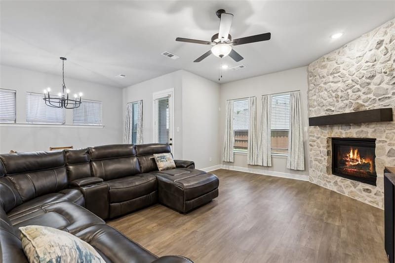 1812 Leo Drive, Van Alstyne TX 75495 - Photo 17