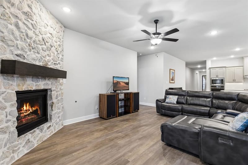 1812 Leo Drive, Van Alstyne TX 75495 - Photo 18