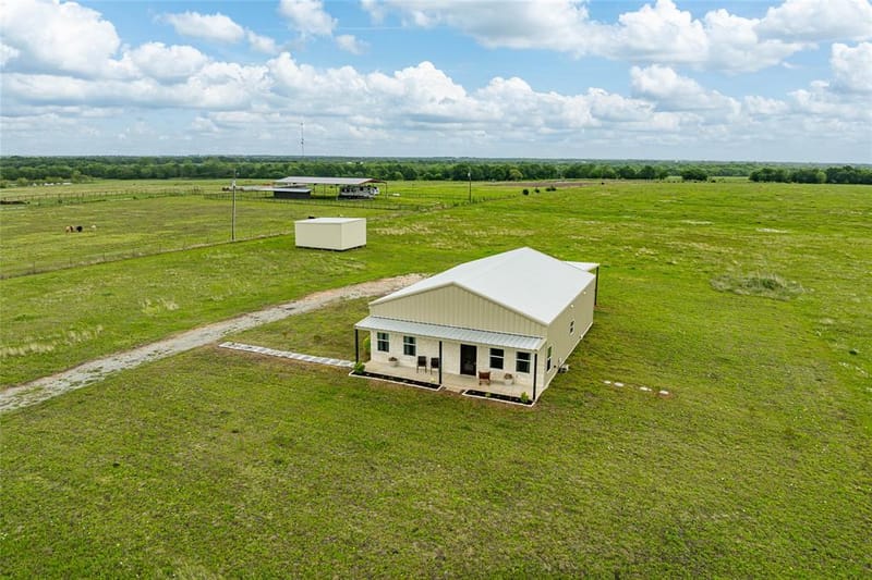 435 County Road 4875, Celeste TX 75423 - Photo 32