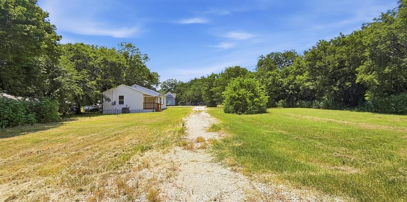 108 N Main Street, Sadler TX 76264 - Photo 7