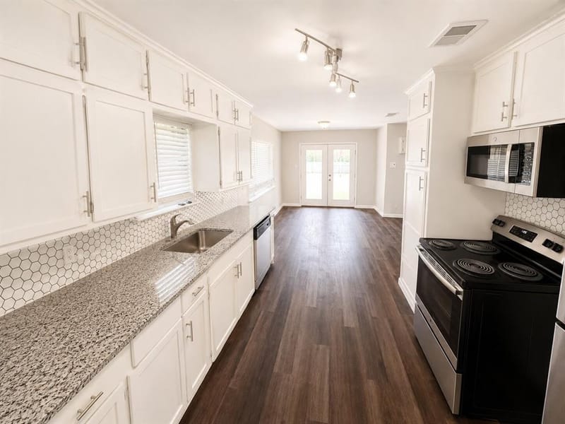 5312 Libbey Avenue, Fort Worth TX 76107 - Photo 7