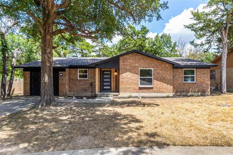 1202 Arizona Avenue, Dallas TX 75216