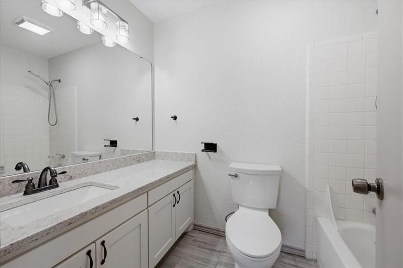 814 Rock Creek Drive, Euless TX 76039 - Photo 23