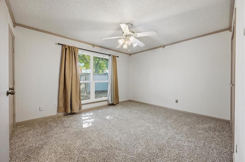 814 Rock Creek Drive, Euless TX 76039 - Photo 16