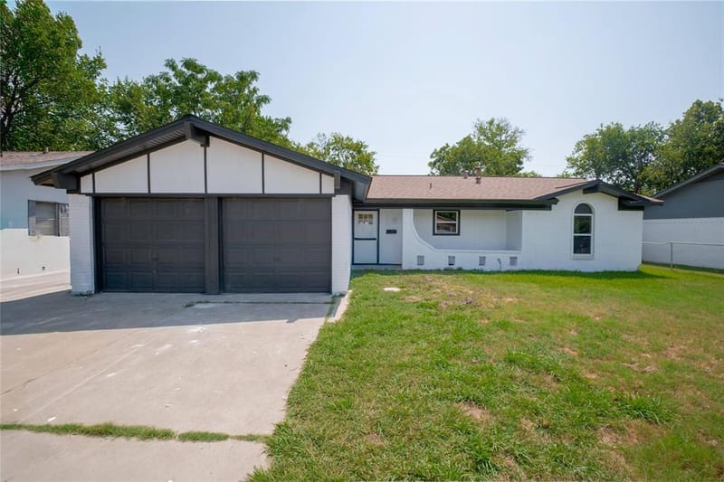 224 Southway Drive, Everman TX 76140