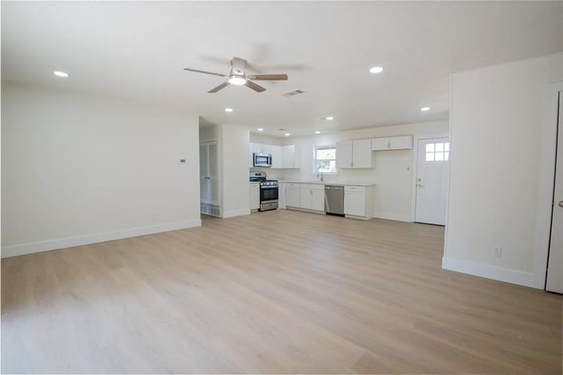 224 Southway Drive, Everman TX 76140 - Photo 4