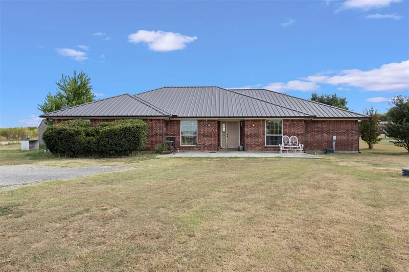 5215 Ganzer Road W, Krum TX 76249