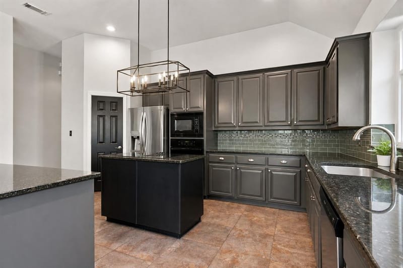 512 Coventry Drive, Grapevine TX 76051 - Photo 6