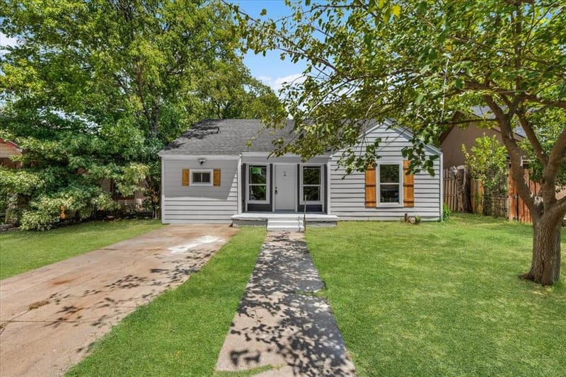 701 Chicago Avenue, Fort Worth TX 76103 - Photo 2
