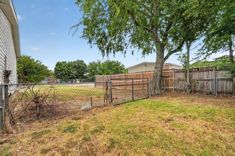 2032 Dorothy Drive, Burleson TX 76028 - Photo 32
