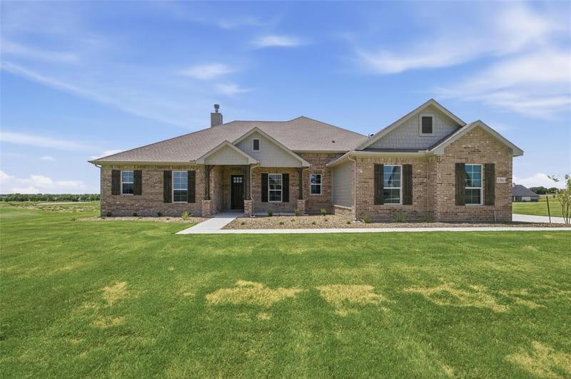 136 Hillview Trail, Decatur TX 76234