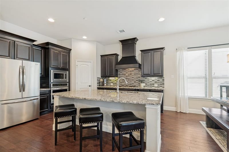 5101 Kentwood Drive, McKinney TX 75070 - Photo 8