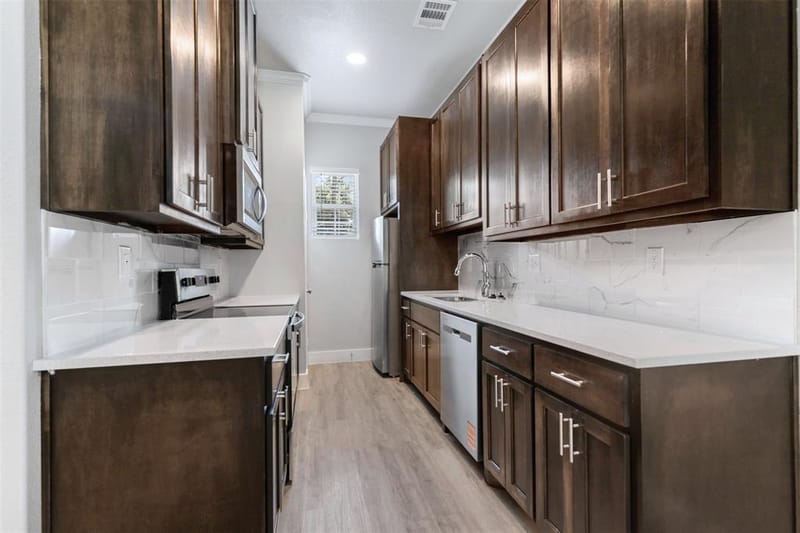 804 S 4th Street, Bonham TX 75418 - Photo 9