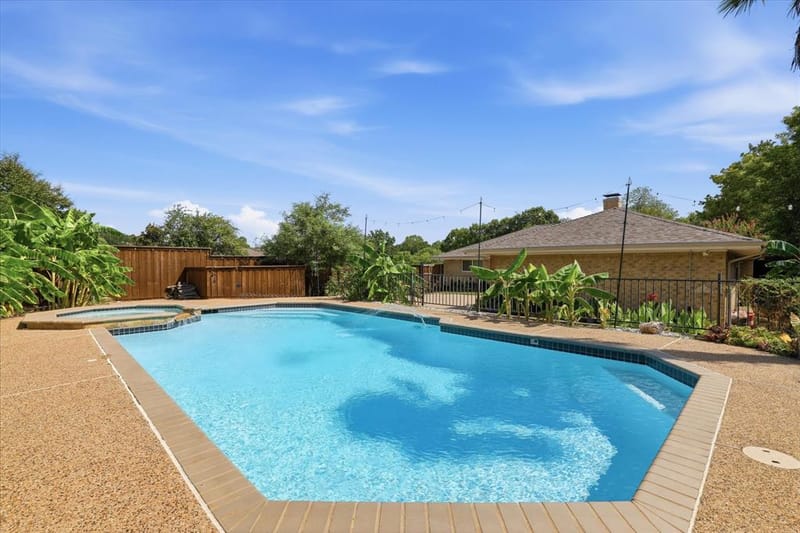 3506 Valley View Lane, Garland TX 75043 - Photo 32