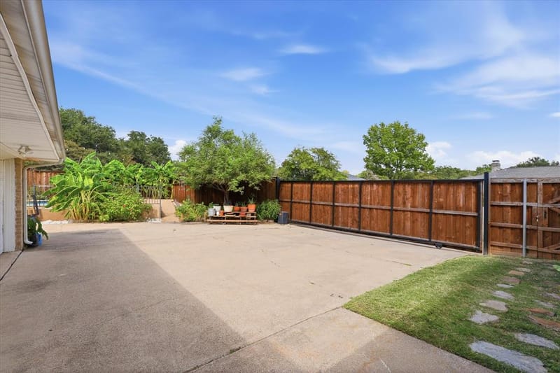 3506 Valley View Lane, Garland TX 75043 - Photo 38