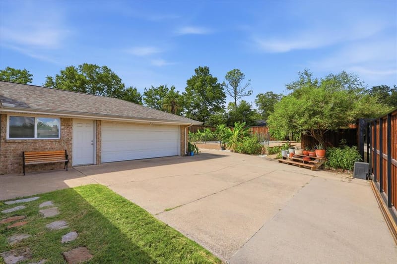 3506 Valley View Lane, Garland TX 75043 - Photo 37