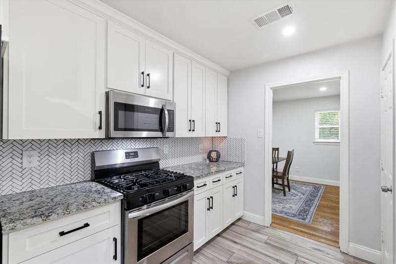 3506 Valley View Lane, Garland TX 75043 - Photo 15