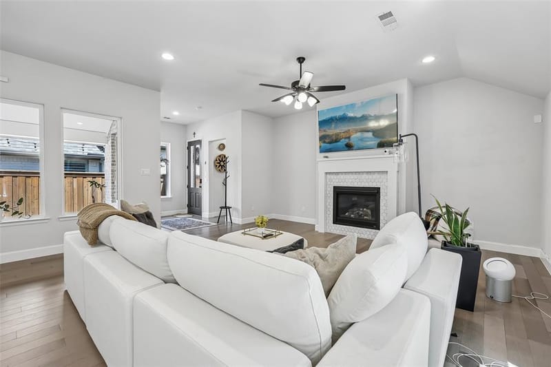 8513 Melrose, The Colony TX 75056 - Photo 9