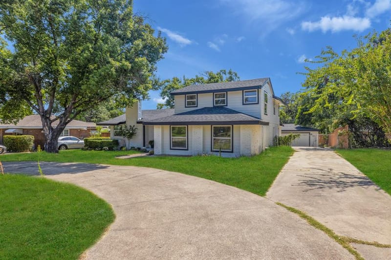 1820 Cedar Crest Boulevard, Dallas TX 75203
