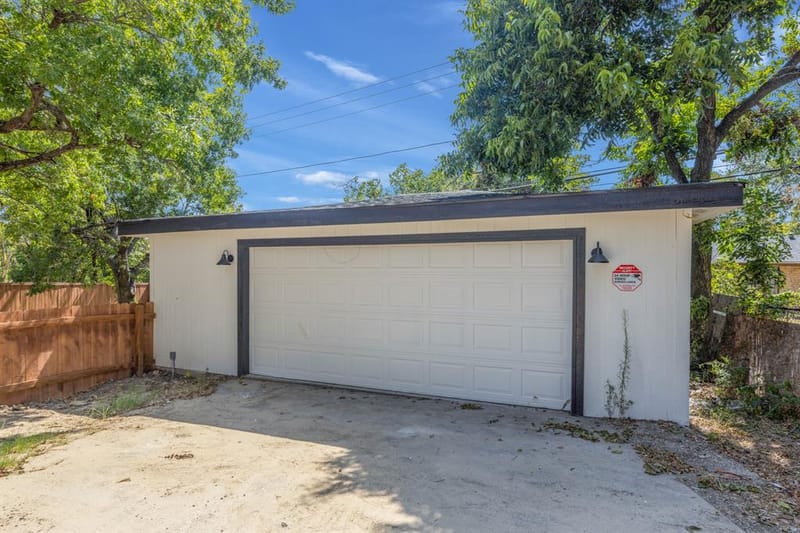 1820 Cedar Crest Boulevard, Dallas TX 75203 - Photo 20